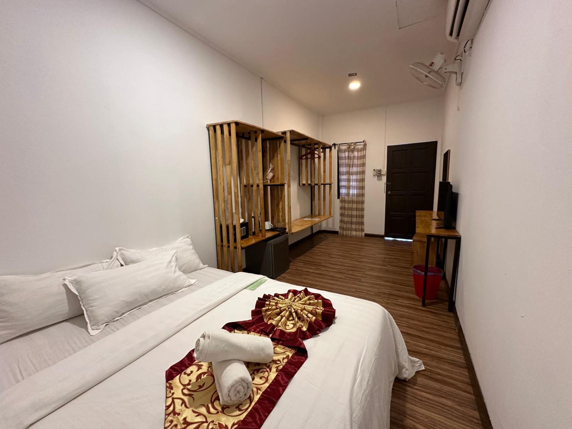 The Barat Perhentian Villa Kampong Pasir Hantu Exterior photo
