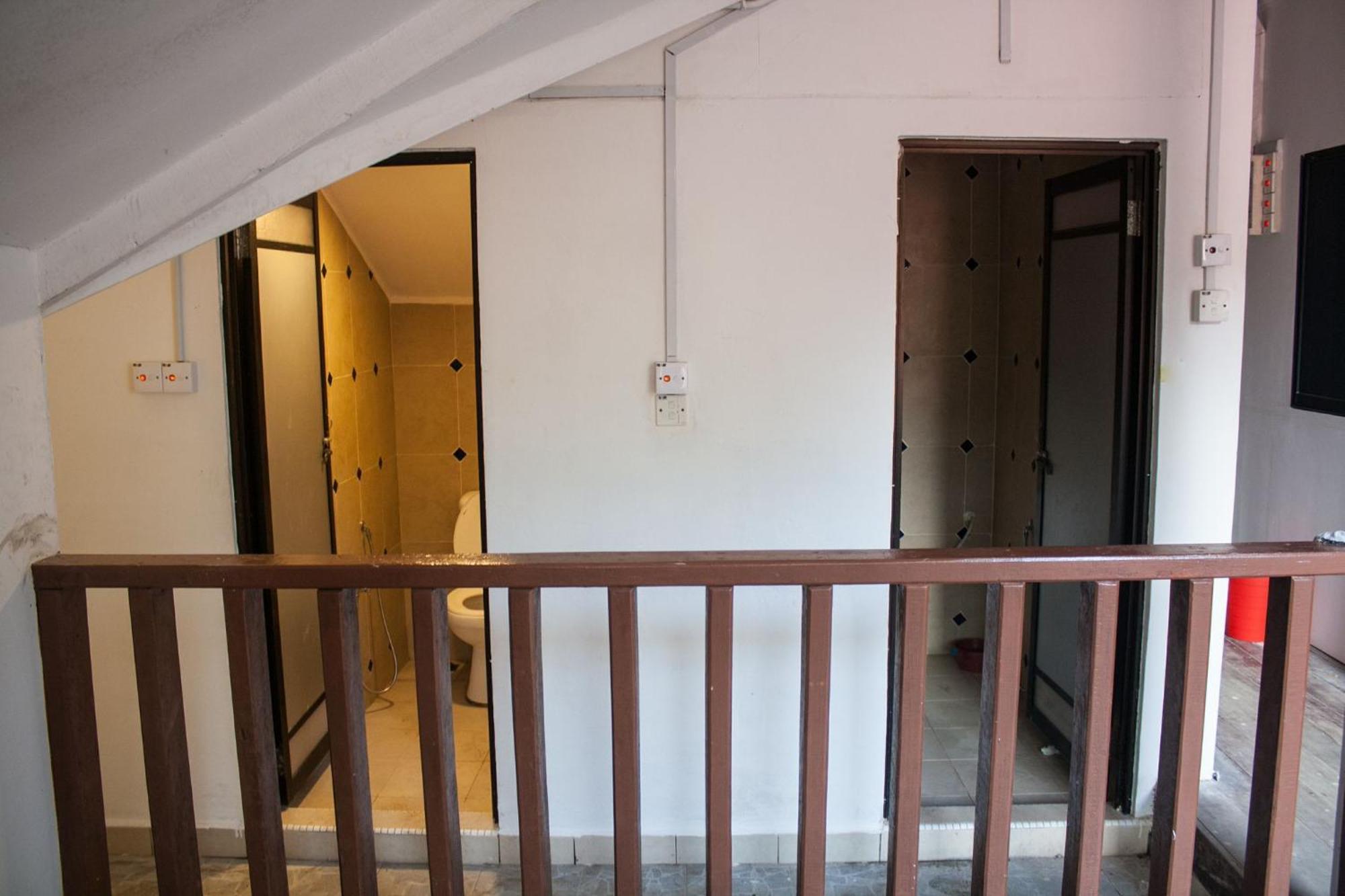 The Barat Perhentian Villa Kampong Pasir Hantu Exterior photo