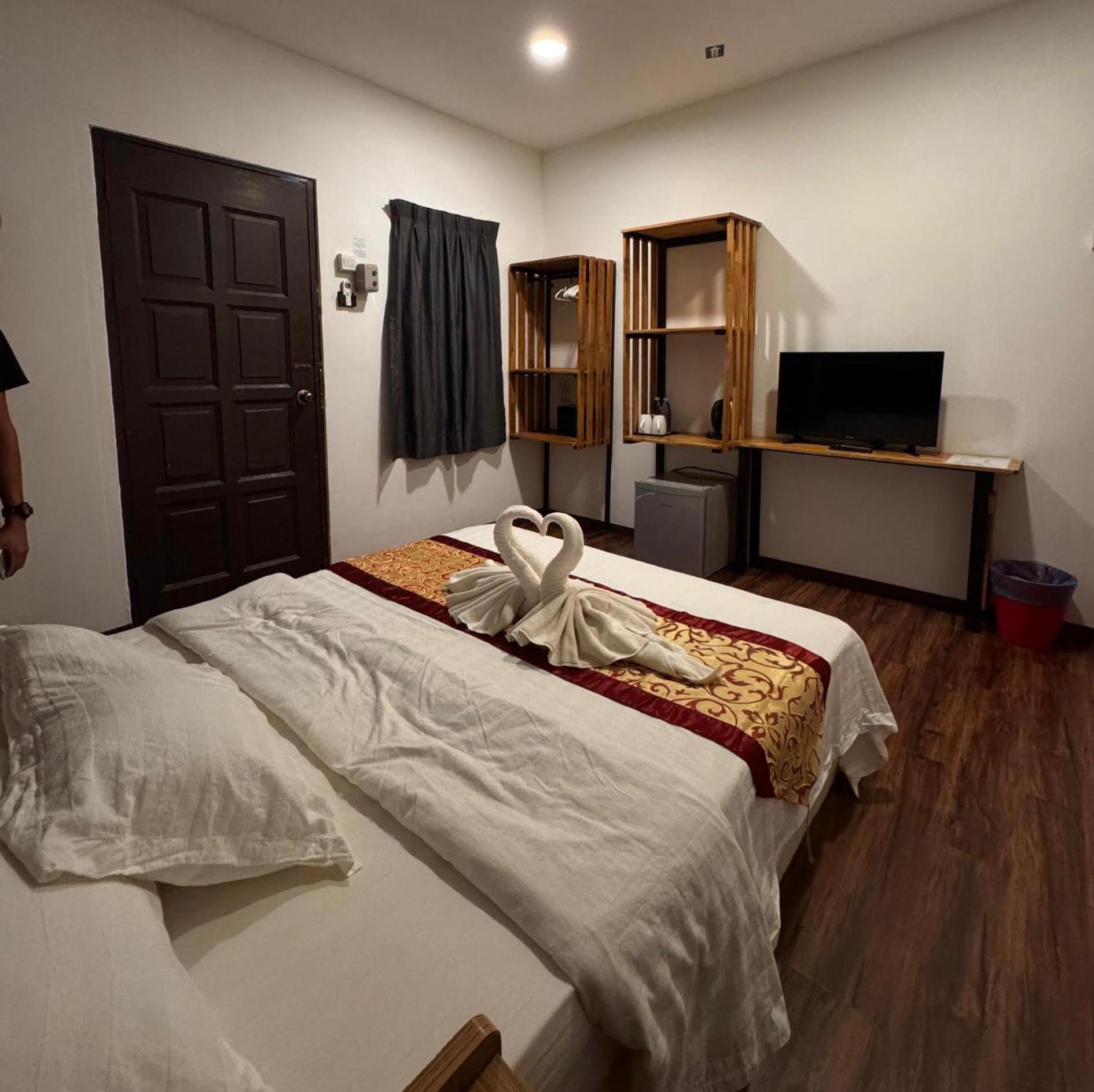 The Barat Perhentian Villa Kampong Pasir Hantu Exterior photo