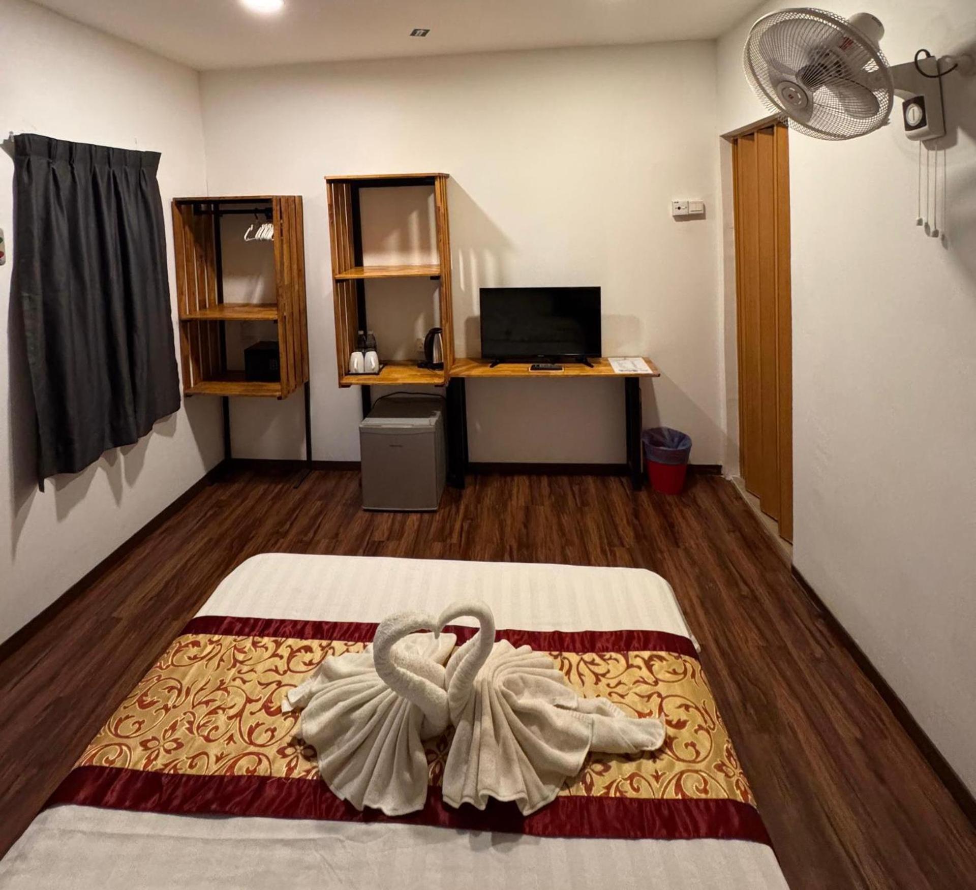 The Barat Perhentian Villa Kampong Pasir Hantu Exterior photo
